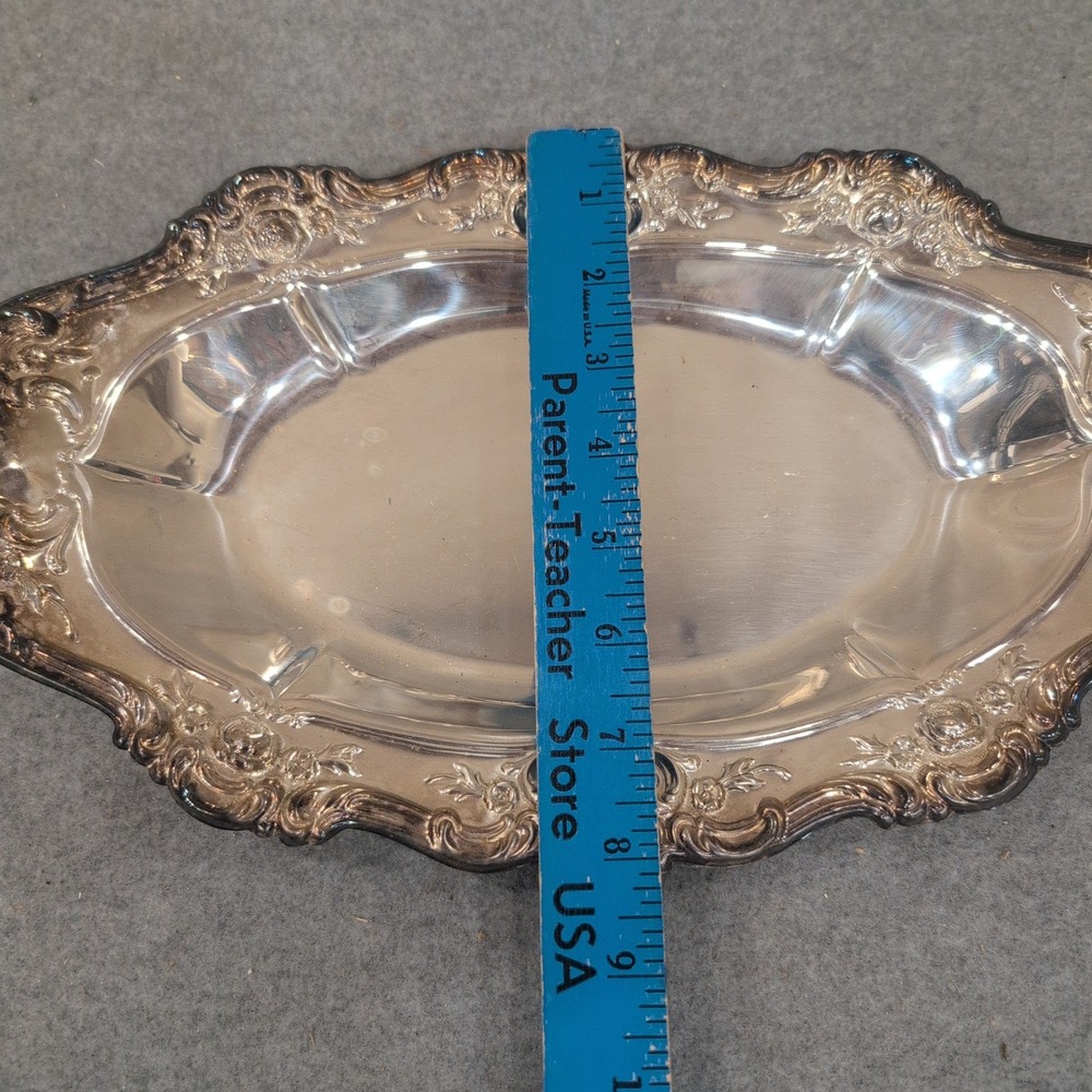 Towle Old Master Embossed Silverplate Oval Serving Tray Floral Scroll Border - Picture 5 of 7